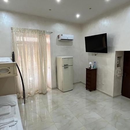 B&B Sasi Napoli Esterno foto